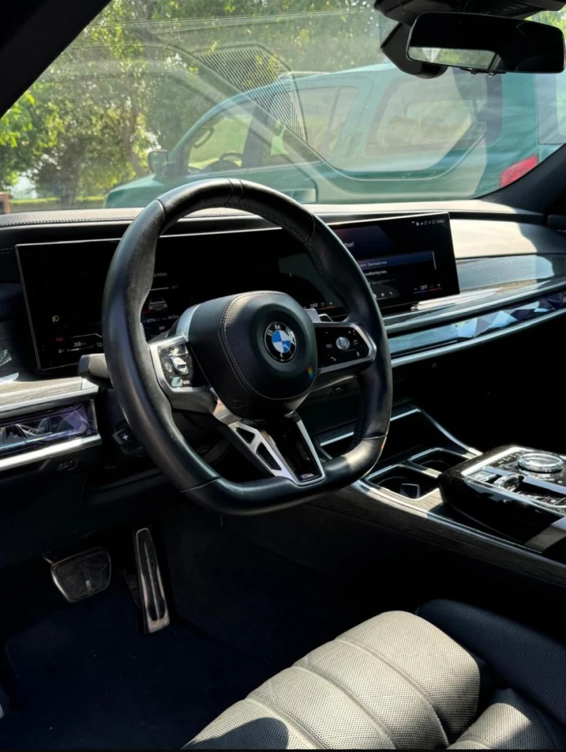 BMW 740I 2024 - Luxury Car thumbnail NaN